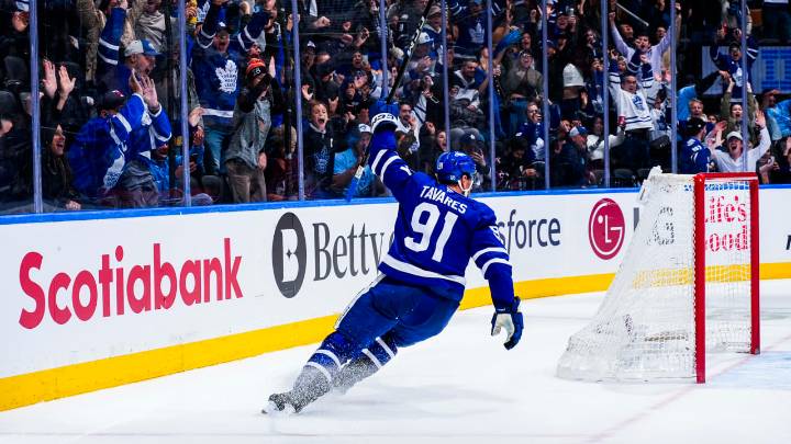 Tavares scores 499th NHL goal in OT, Maple Leafs top Sabres to end 3