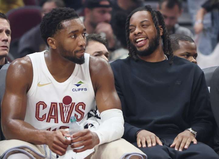 Cavs ‘offseason MVP’ looks comfortable in new role, stars in 118-117 preseason opening loss to Chicago