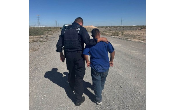 Municipales ayudan a hombre con síndrome de Down a reencontrarse con su familia