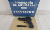 Allanaron la casa de un sujeto acusado de usura y amenazas de muerte y le secuestraron un arma