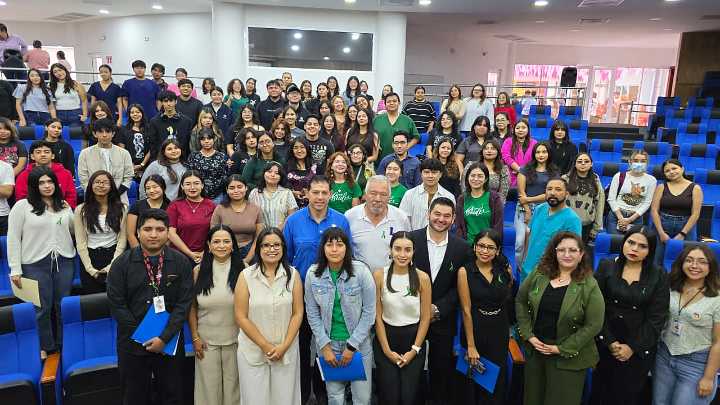 Llevan a Universitarios de la UA de C Unidad Norte el Conversatorio Check In Mental ¿Cómo Estás de Verdad?