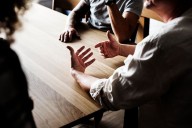 La reunionitis tiene cura. La fórmula 3x2 para revolucionar la semana laboral