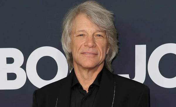 Jon Bon Jovi habló sobre su nieta, la niña que su hijo Jake y Millie Bobby Brown adoptaron hace unos meses