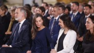 Los gestos de cariño de la reina Letizia a los familiares de las víctimas de la dana