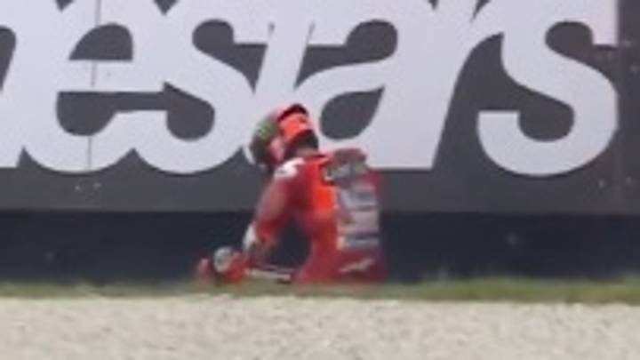 La triste caída de Bagnaia en Australia: "No quería volver a quedar último"
