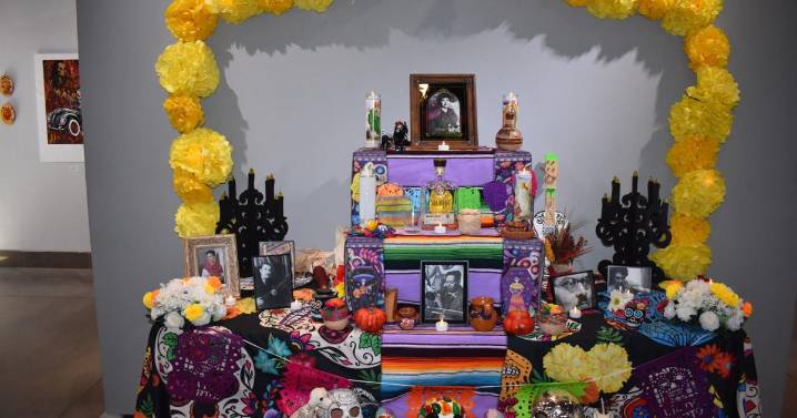 IVC celebrates Dia de Muertos