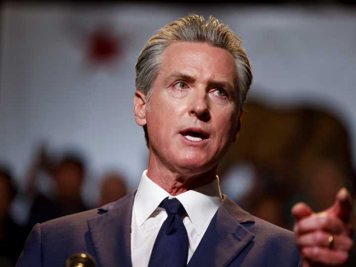 ¿Cómo Gavin Newsom influye en la política nacional de EEUU? Su creciente impacto