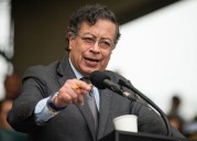 Petro sigue sin encontrar la manera de enmendar su 'metida de pata': "yo no defiendo a Maduro"