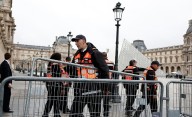 Encarcelada en Francia una china detenida en Barcelona por robar oro en un museo de París