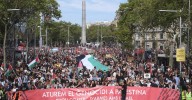Al menos 70.000 personas reclaman el fin del genocidio en la manifestación por Palestina más multitudinaria en Barcelona