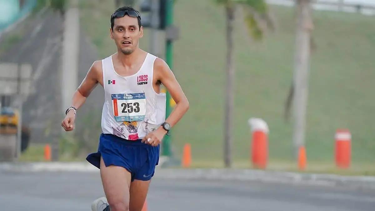 El rioverdense René Eduardo Ortiz correrá el Maratón Ciudad Juárez 2025