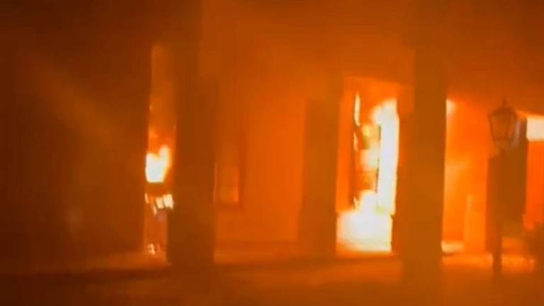 Hombres armados incendian propiedad campestre en La Higuerita, en Culiacán