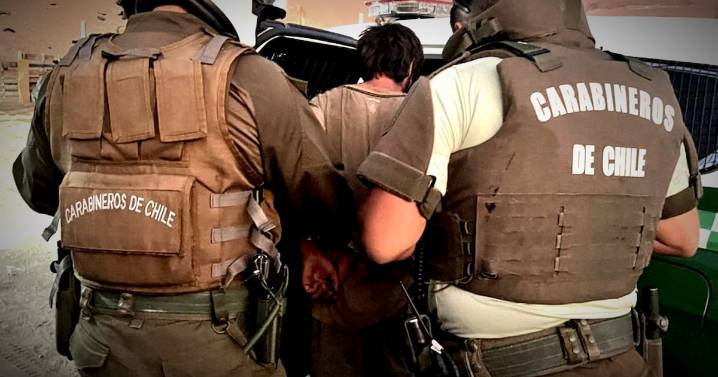 Detiene a sujeto que propinó 12 puñaladas a su exesposa en paradero de La Florida