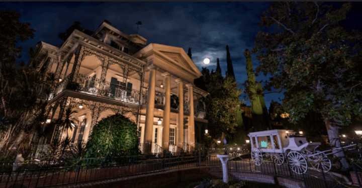 Woman dies after riding Haunted Mansion at Disneyland
