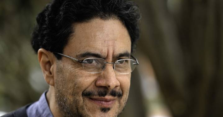 El filósofo y senador Iván Cepeda se convierte en el candidato presidencial del partido de Petro en Colombia