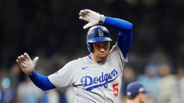 Dodgers sufren de más en el Juego 1 de la Serie de Campeonato