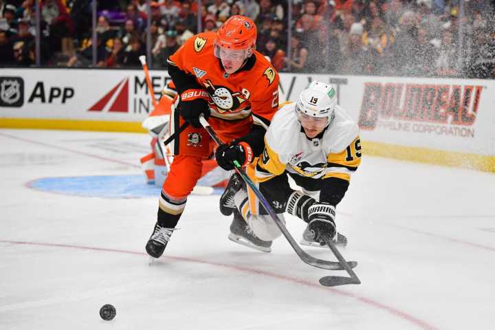 Ducks push past Penguins, win 10th straight home opener - The Rink Live | Coverage of youth, junior, high school and college hockey