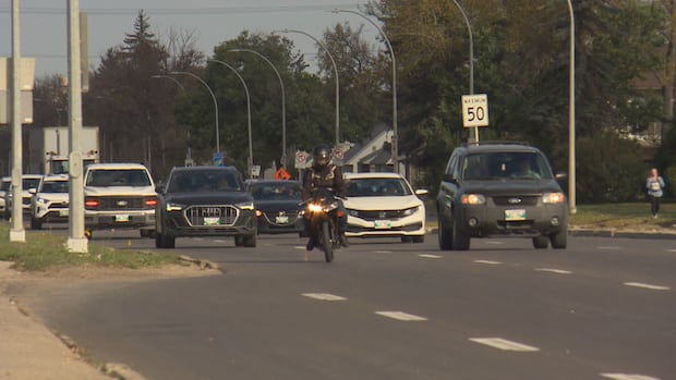 Winnipeg city council approves $5M to begin buying Kenaston properties