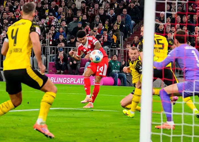 Lucho Díaz, pase gol en el triunfo del Bayern Múnich 2×1 sobre Borussia Dortmund en la Bundesliga