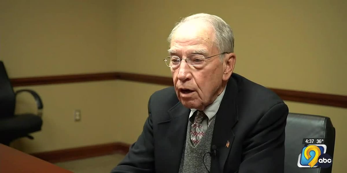 Sen. Grassley calls for investigation into popular wedding planning website