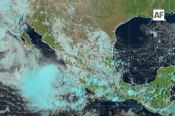Mantiene UEPC estricta vigilancia de TT #Raymond frente a costas de Colima