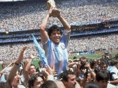 Murió Roberto Cejas, el hincha que alzó a Diego Maradona en la consagración del Mundial 1986