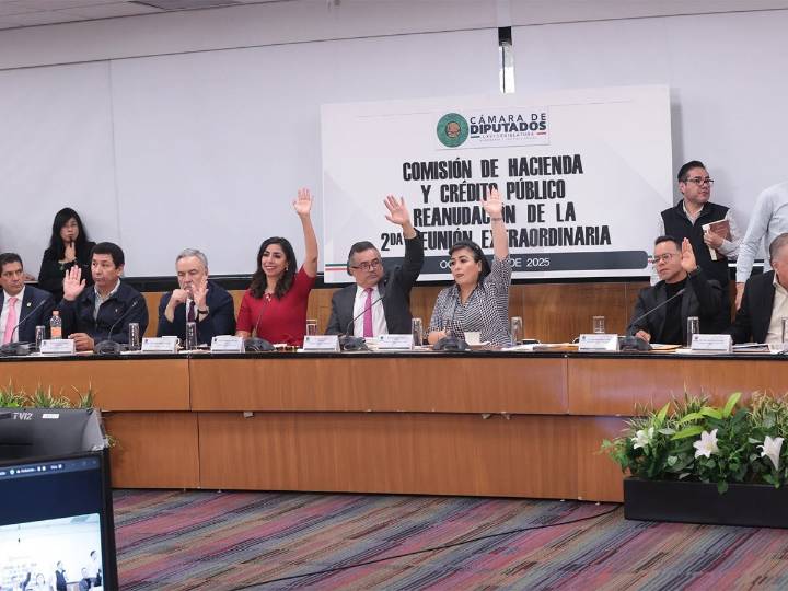 Ley de Ingresos 2026 avanza en comisiones; prevé recursos por más de 10 billones de pesos