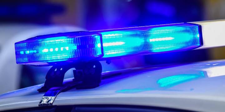 Teen taken into custody after allegedly stealing car from Hy