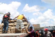 Distribuyen más de 132 toneladas de cemento en Alto de Los Godos de Maturín