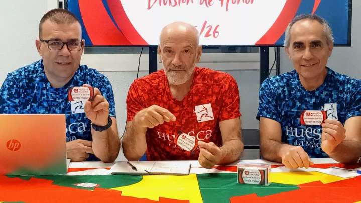 El Bádminton Huesca La Magia lanza su campaña de abonados ante el debut del equipo en casa en la liga Top