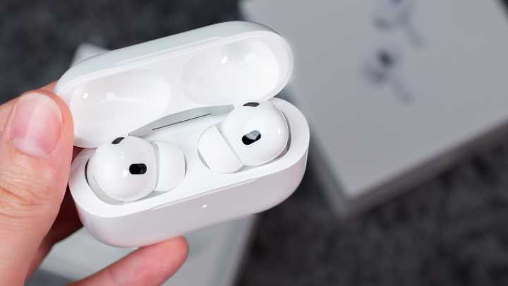 What to Do If You're Hearing Static in Your AirPods Pro 3
