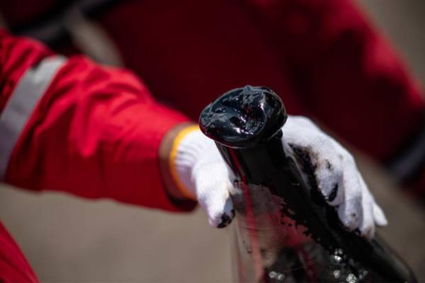Producción petrolera venezolana subió en septiembre hasta 1.105.000 barriles diarios