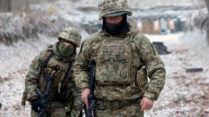 Ataques cruzados entre Ucrania y Rusia: Kiev denuncia la ofensiva de cien drones y Moscú intercepta 55 aparatos
