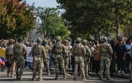 ¿Puede ICE arrestar a personas únicamente con base en su raza?