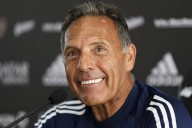 El emotivo video de AFA para despedir a Russo: "El DT de la vida que se ganó el cielo por goleada"