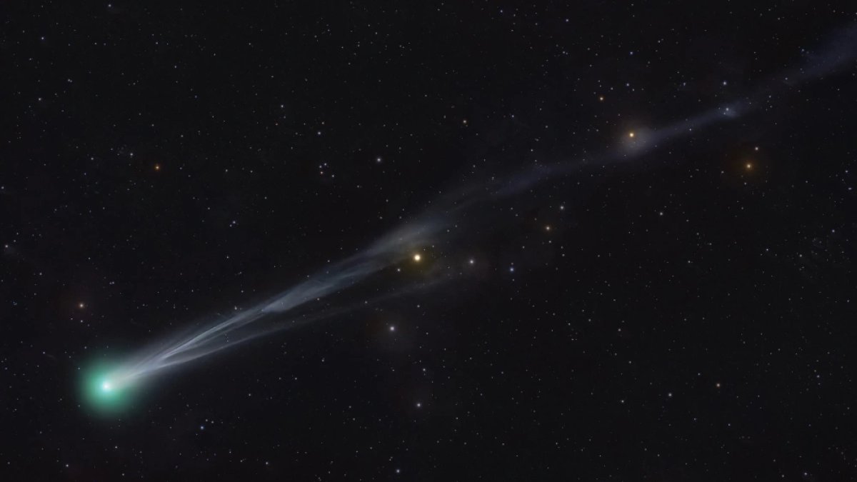 How to catch comets Lemmon and SWAN in the night sky