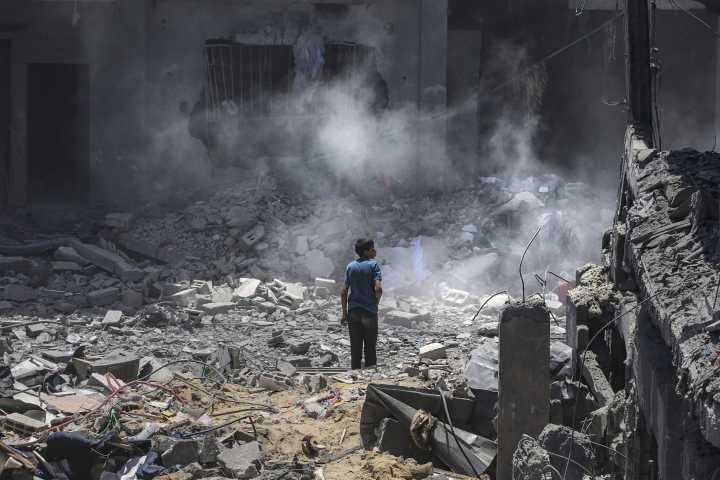Reconstrucción de Gaza costará 70 mil mdd; segunda fase de la tregua, en marcha