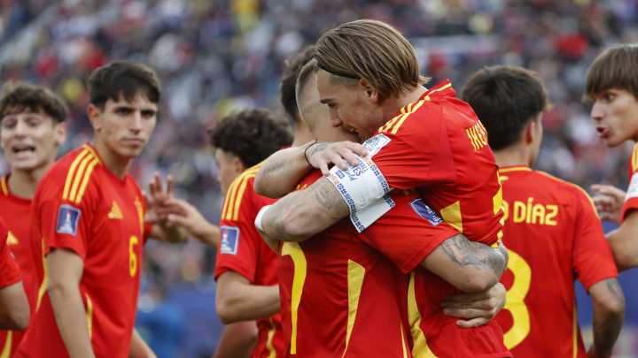 España cumple ante Brasil, pero tendrá que esperar