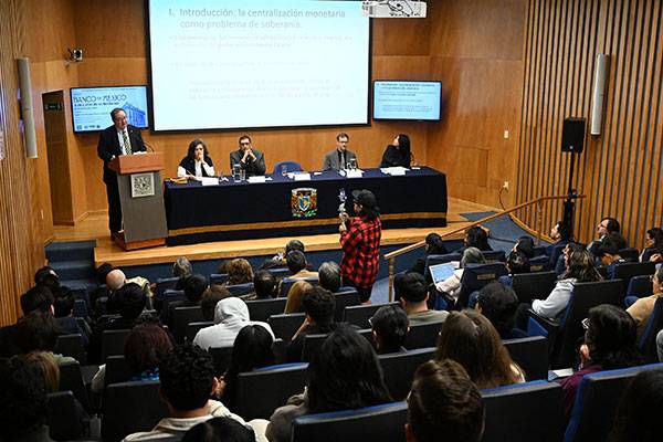 La fundación del Banco de México significó la soberanía monetaria: Leonardo Lomelí