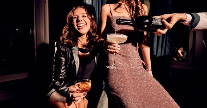 Four Seasons Hotel Chicago collabs with World’s #1 Bar for Mile High Cocktail Club