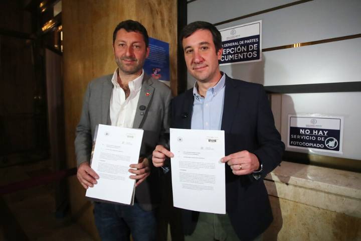 UDI ingresa a Contraloría un requerimiento por la presunta intervención electoral de Boric en la cadena nacional