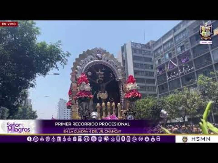 El Señor de los Milagros salió de Las Nazarenas MIRA AQUÍ su primer recorrido