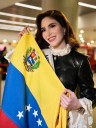 Miss Venezuela Stephany Abasali rumbo a Tailandia