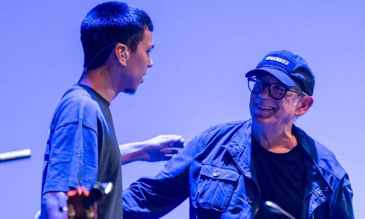 Milo J y Silvio Rodríguez donarán regalías de su canción «Luciérnagas»