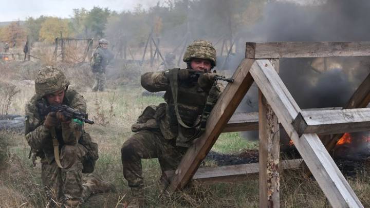 Ukrainian counteroffensive in Zaporizhzhia - as Russia tries to cripple power grid