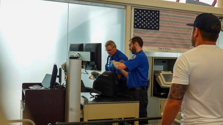 "A Co-Worker Received Only $6.34": U.S. Airport Intervenes As TSA And Air Traffic Controller Payments Worsen