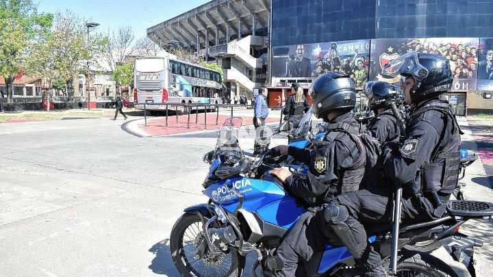 Amplio operativo de seguridad y cortes de tránsito por Colón