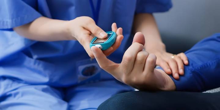 Retiran lote de Metformina por presencia de partículas extrañas: fármaco se usa para tratar diabetes