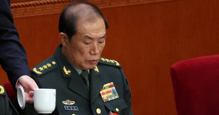 China expels top military chiefs in anticorruption purge