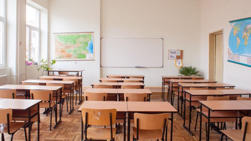 Education professor calls parent tool kit during teachers strike “incoherent”
